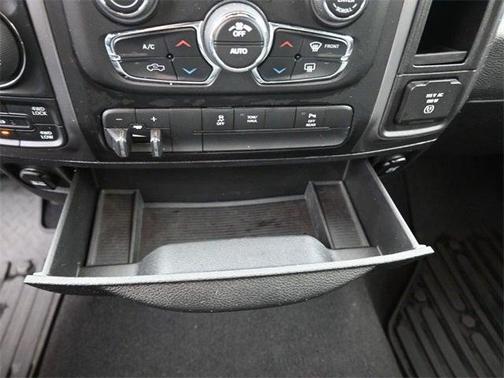 2021 RAM 1500 Classic Warlock Quad Cab 4x4 6'4' Box