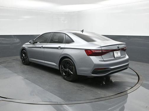 2026 Volkswagen Jetta 1.4T SE