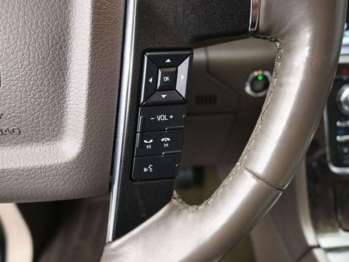 MIDNIGHT SAPPHIRE METALLIC 2015 Lincoln Navigator Base