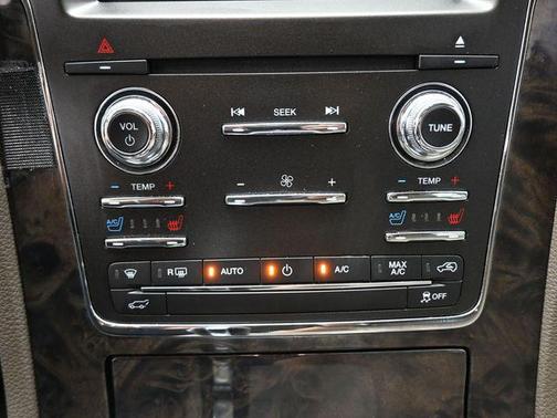 MIDNIGHT SAPPHIRE METALLIC 2015 Lincoln Navigator Base