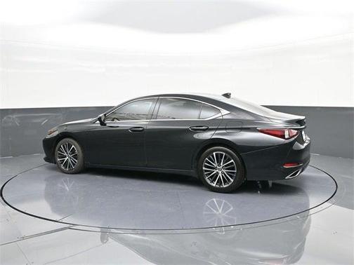2022 Lexus ES 350 Base