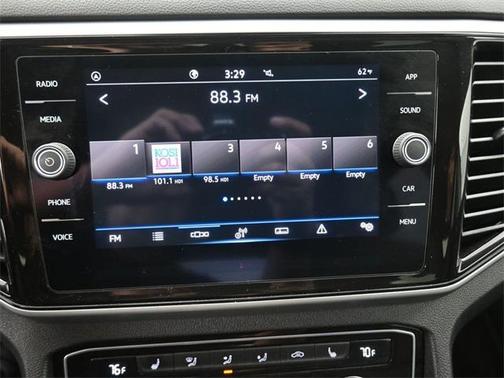 2022 Volkswagen Atlas 3.6L SE w/Technology