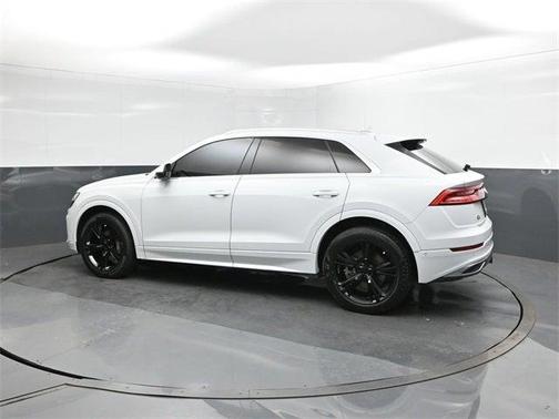 2023 Audi Q8 55 Premium