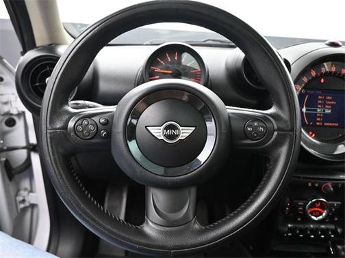 2015 MINI Countryman Cooper