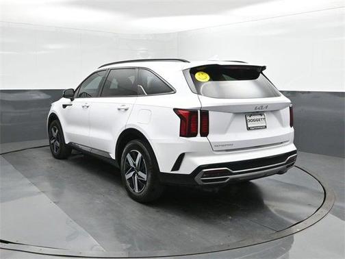 2023 Kia Sorento S