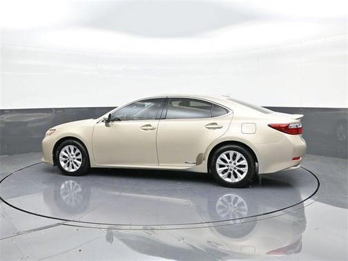 2013 Lexus ES 300h Base