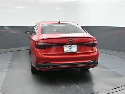 Kings Red Metallic 2026 Volkswagen Jetta 1.4T SE