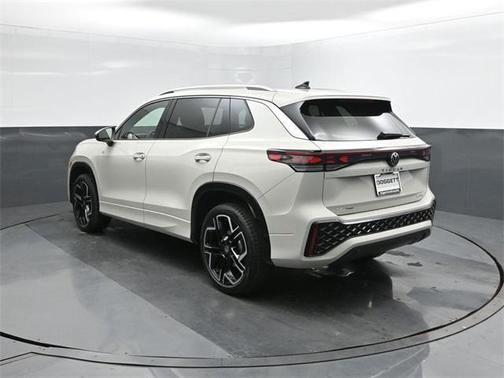 2026 Volkswagen Tiguan 2.0T SEL R-Line 4MOTION