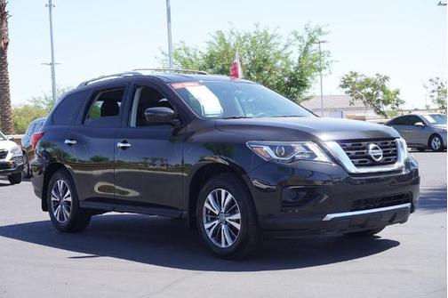2020 Nissan Pathfinder S