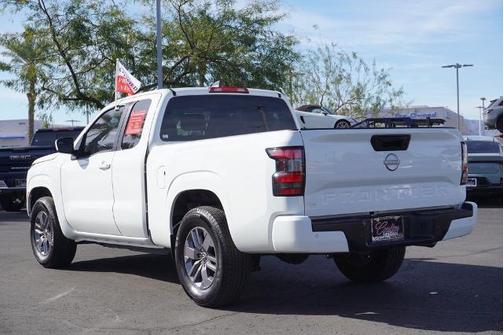 2025 Nissan Frontier SV