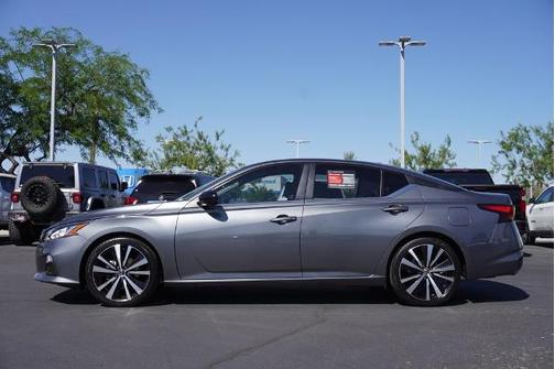 2022 Nissan Altima 2.5 SR