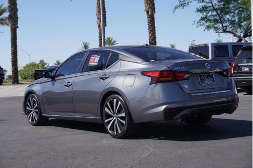 2022 Nissan Altima 2.5 SR