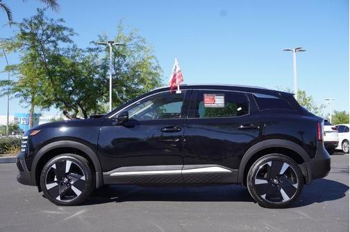 Super Black 2025 Nissan Kicks SR