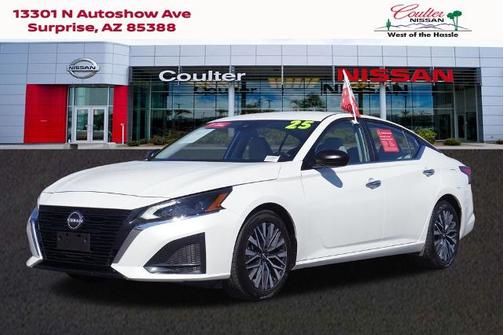 Pearl White Tri-Coat 2025 Nissan Altima SV Sedan