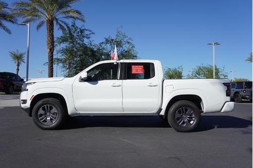 2025 Nissan Frontier SV