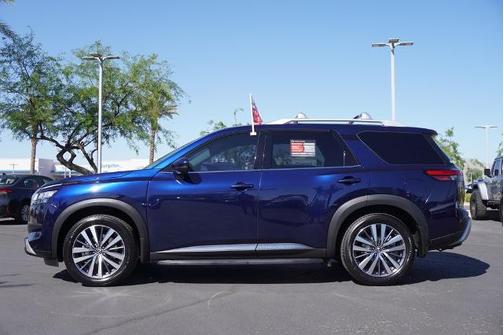 2022 Nissan Pathfinder Platinum