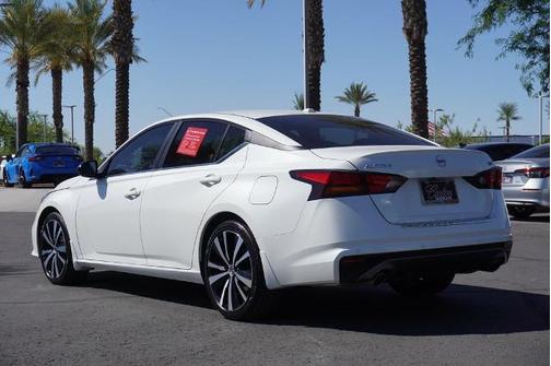 2022 Nissan Altima 2.5 SR
