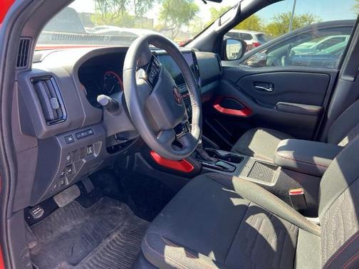 Afterburn Orang 2025 Nissan Frontier PRO-4X