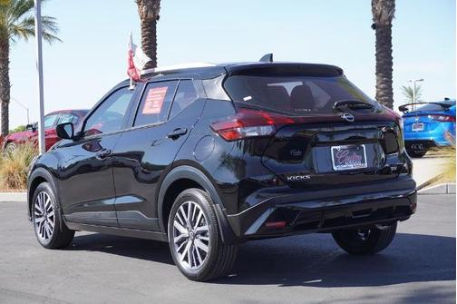 2023 Nissan Kicks SV