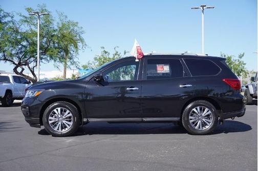 2020 Nissan Pathfinder SL