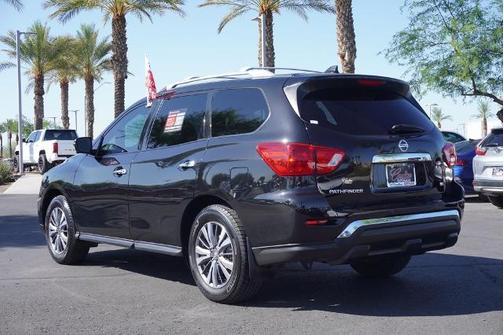 2020 Nissan Pathfinder SL