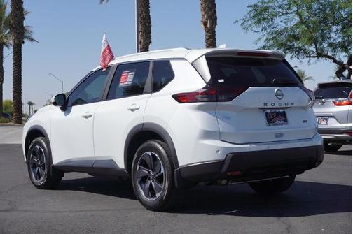2024 Nissan Rogue SV