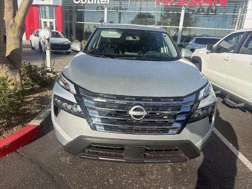 Brilliant Silver Metallic 2024 Nissan Rogue SV