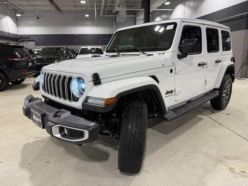2025 Jeep Wrangler 4-Door Sahara 4x4