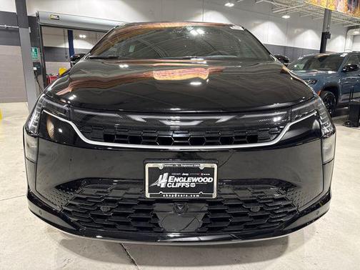 Pxj 2027 Chrysler Pacifica L