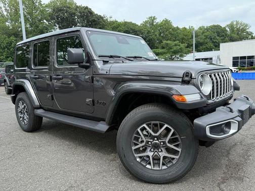 2025 Jeep Wrangler 4-Door Sahara 4x4