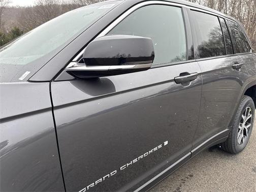2025 Jeep Grand Cherokee Limited X