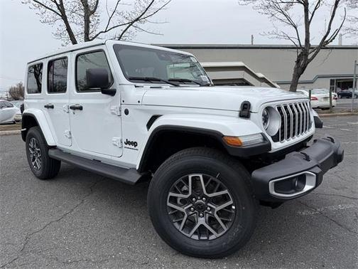 2025 Jeep Wrangler 4-Door Sahara 4x4