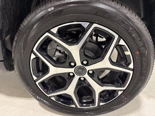 Silver Zynith Metallic Clearcoat 2026 Jeep Compass Limited