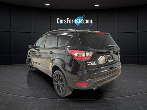 White Platinum Metallic Tri-Coat 2017 Ford Escape SE
