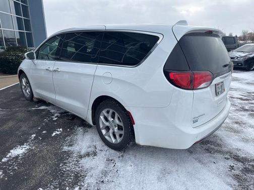 2018 Chrysler Pacifica Touring Plus