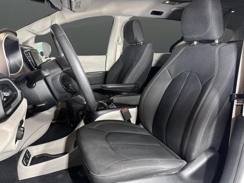 2018 Chrysler Pacifica Touring Plus