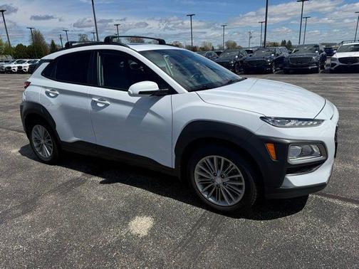 Chalk White 2020 Hyundai KONA SEL Plus