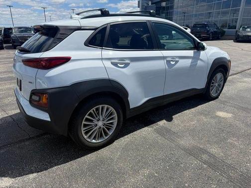 Chalk White 2020 Hyundai KONA SEL Plus