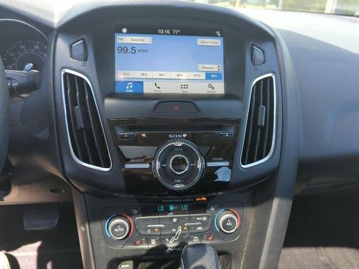 Ingot Silver 2018 Ford Focus SEL