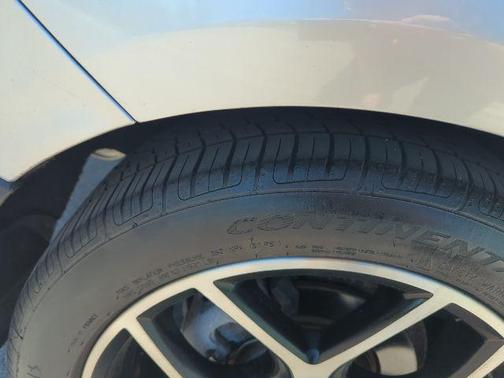 Ingot Silver 2018 Ford Focus SEL