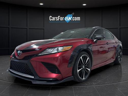 Pearl 2018 Toyota Camry XSE