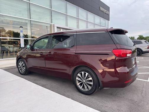 2016 Kia Sedona SX