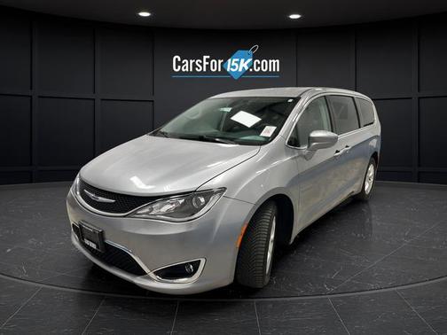 Billet Silver Metallic Clearcoat 2020 Chrysler Pacifica Touring