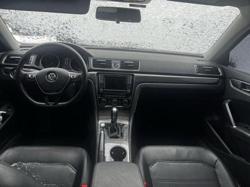 2017 Volkswagen Passat 1.8T SE