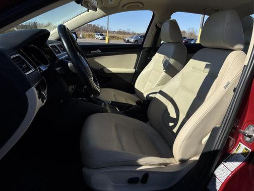 2017 Volkswagen Jetta 1.8T SEL