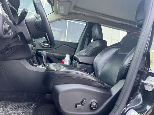 2016 Jeep Cherokee Trailhawk