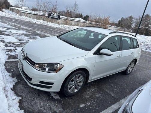 2017 Volkswagen Golf SportWagen TSI S
