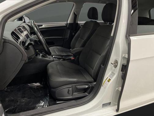 2017 Volkswagen Golf SportWagen TSI S