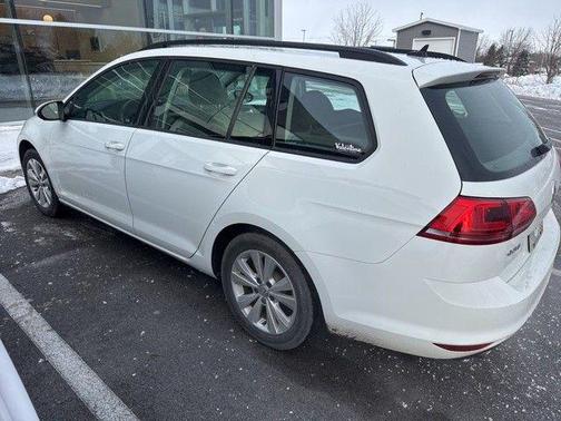 2017 Volkswagen Golf SportWagen TSI S