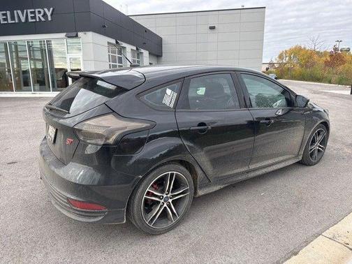 2017 Ford Focus ST 